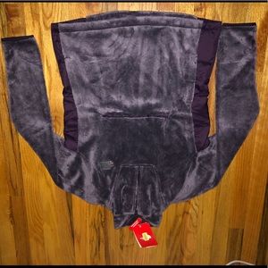 Brand new The North Face purple 3/4 pullover